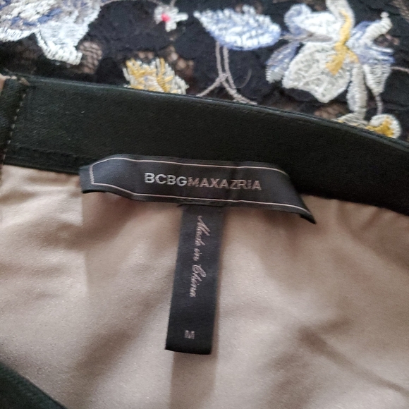 BCBG lace embroidery skirt size M - Picture 3 of 4